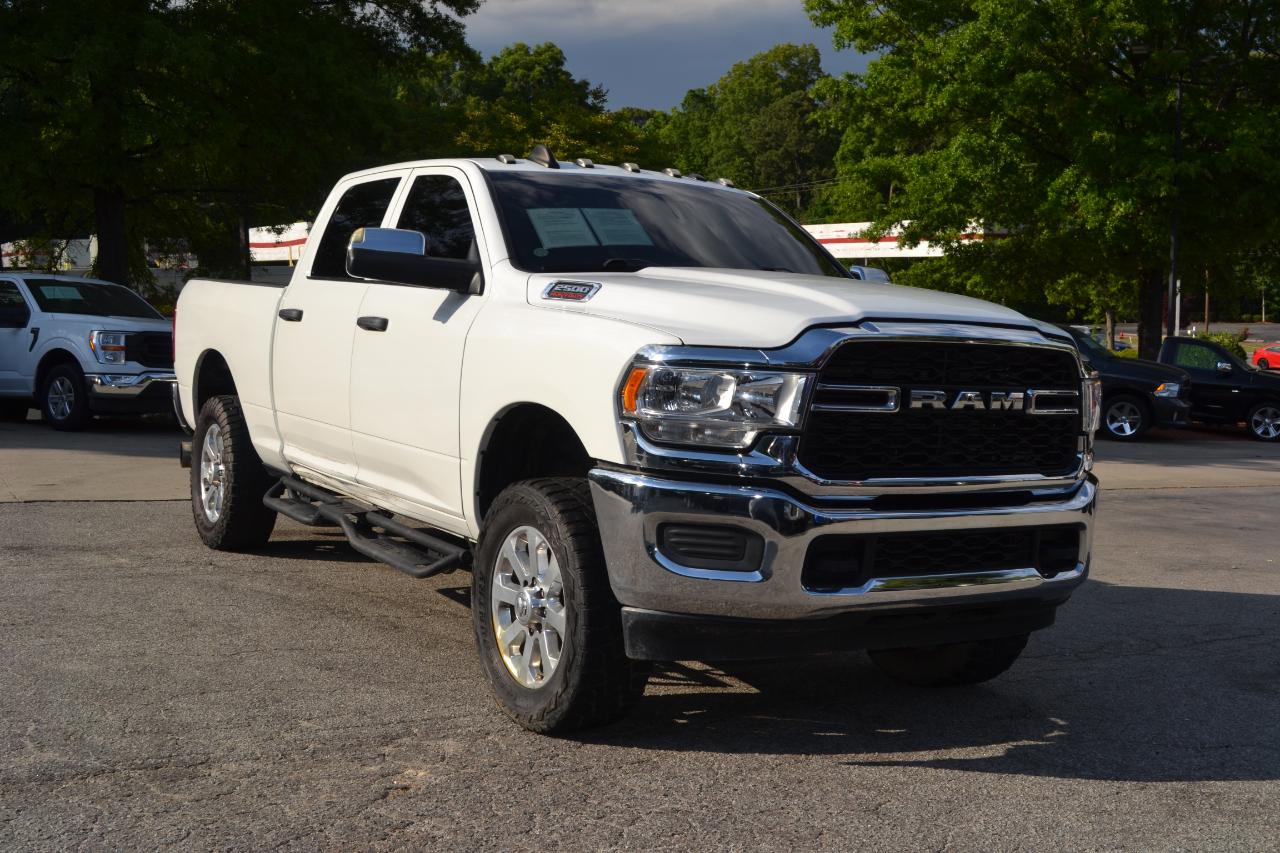 RAM 2500 Tradesman Crew Cab SWB 4WD 2022