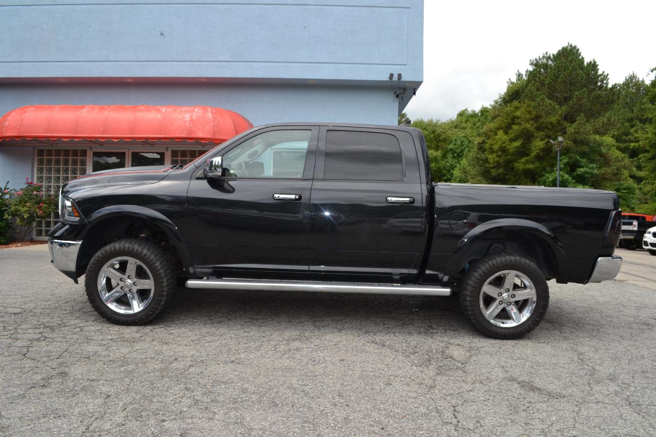 RAM 1500 Laramie Crew Cab SWB 4WD 2016