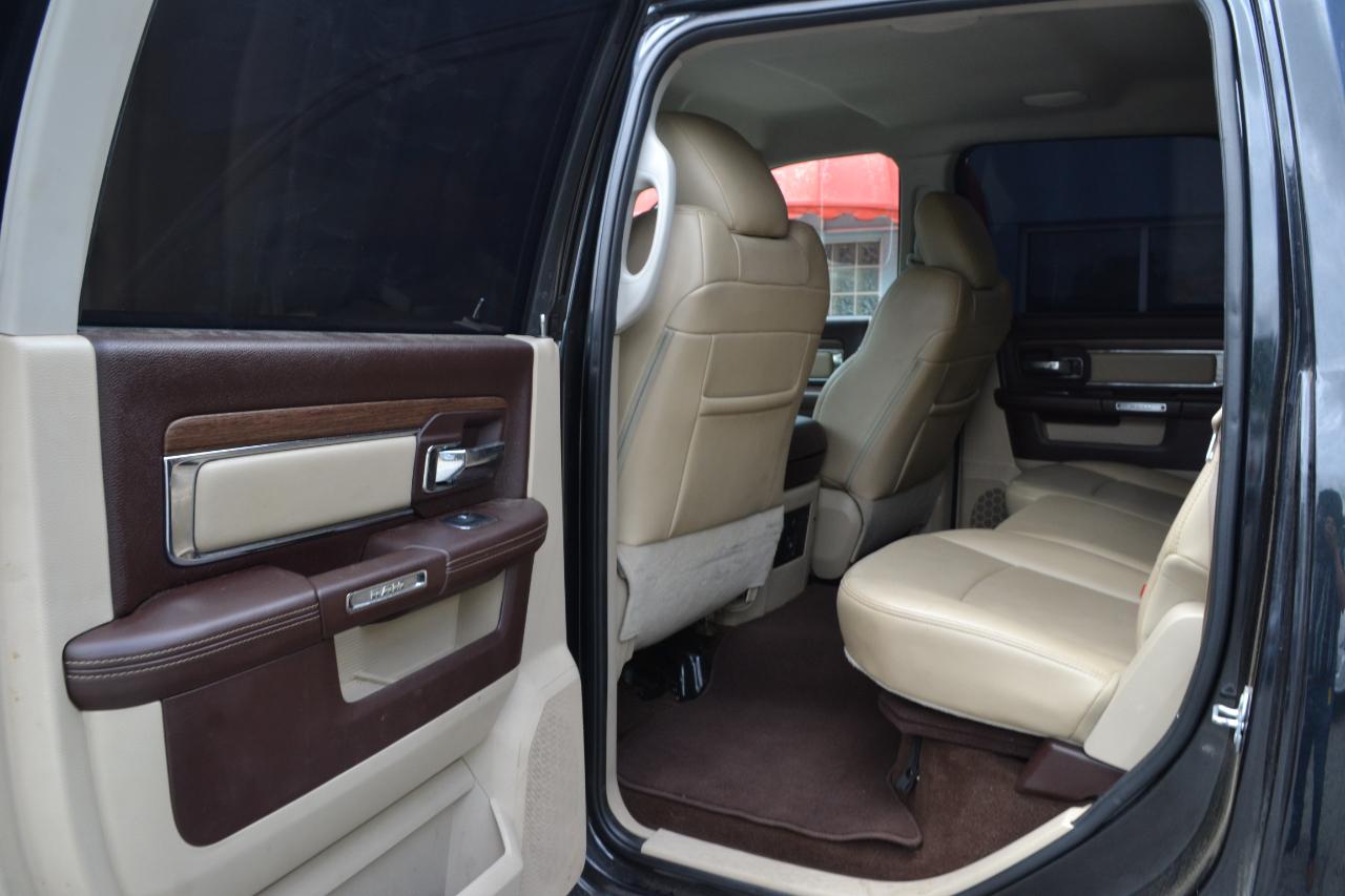 RAM 1500 Laramie Crew Cab SWB 4WD 2016