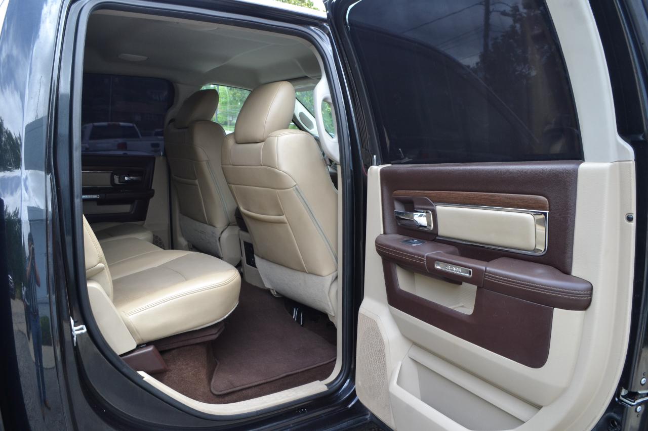 RAM 1500 Laramie Crew Cab SWB 4WD 2016