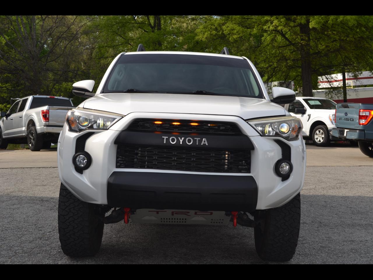 Toyota 4Runner SR5 4WD 2019