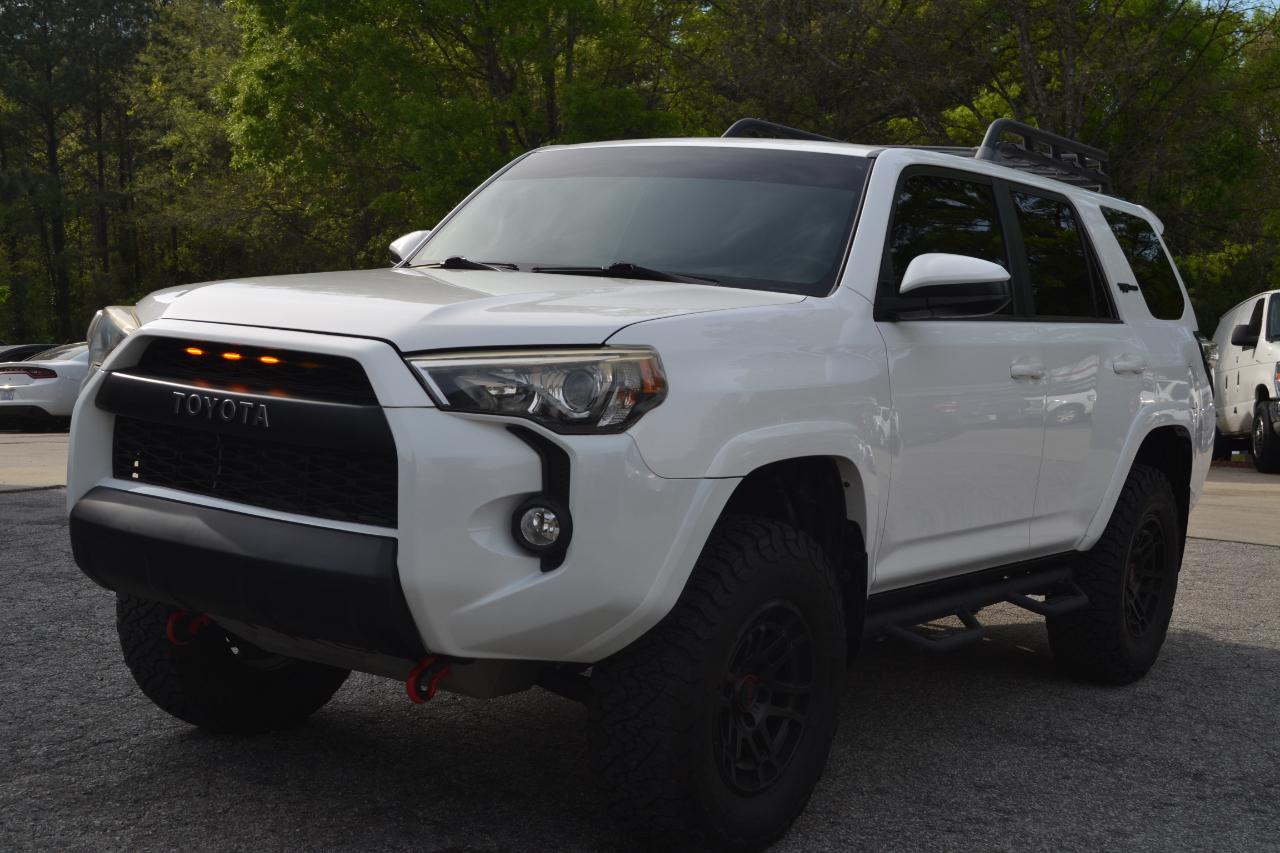 Toyota 4Runner SR5 4WD 2019