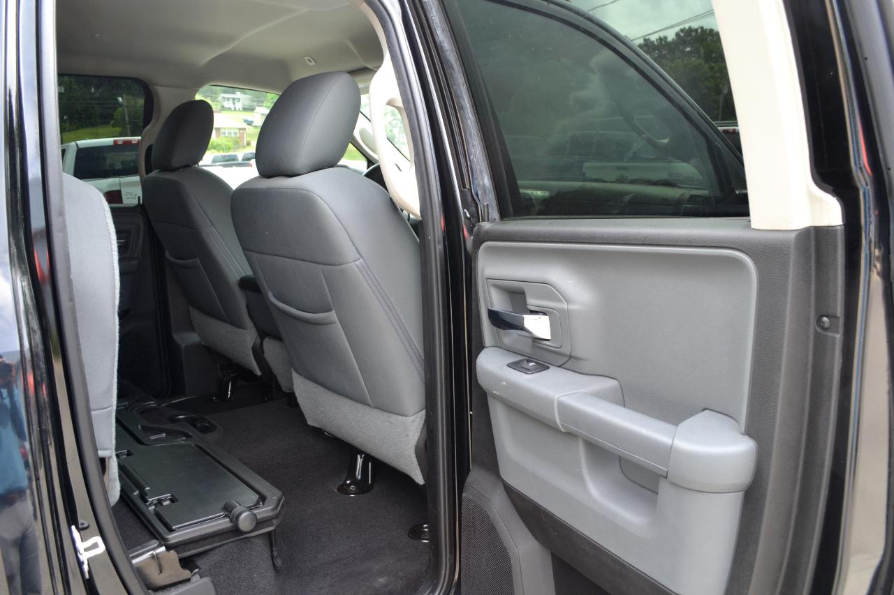 RAM 1500 Classic Tradesman Quad Cab 4WD 2019
