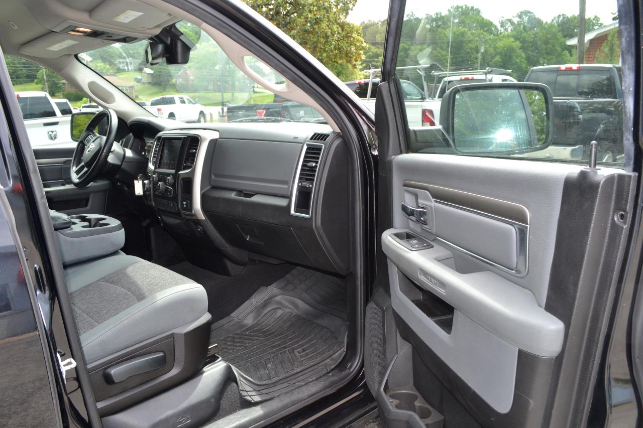 RAM 1500 Classic Tradesman Quad Cab 4WD 2019