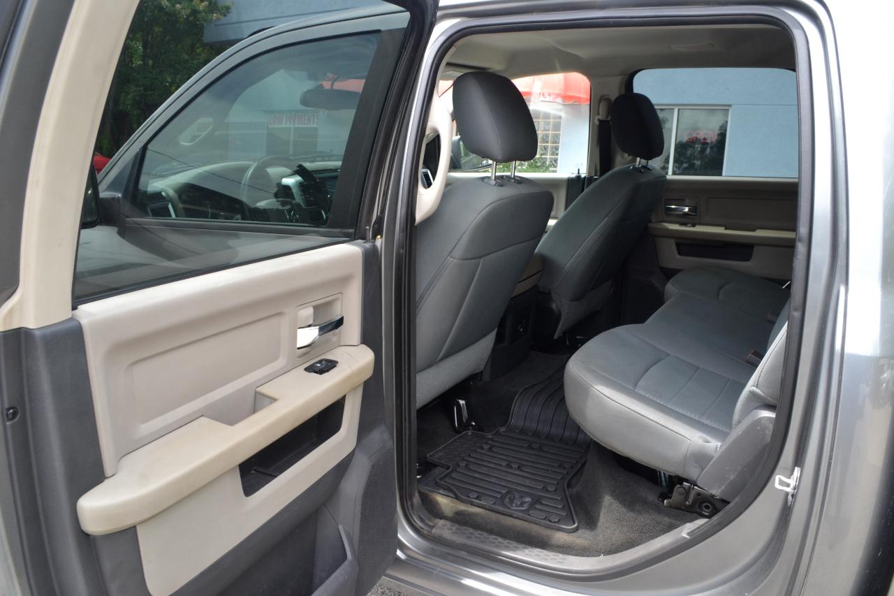 Dodge 1500 Sport Crew Cab 4WD 2011