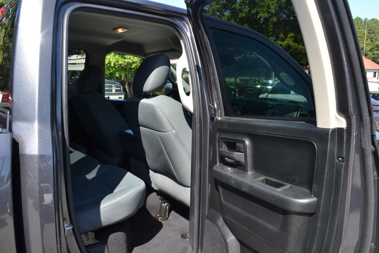 RAM 1500 Tradesman Quad Cab 2WD 2018