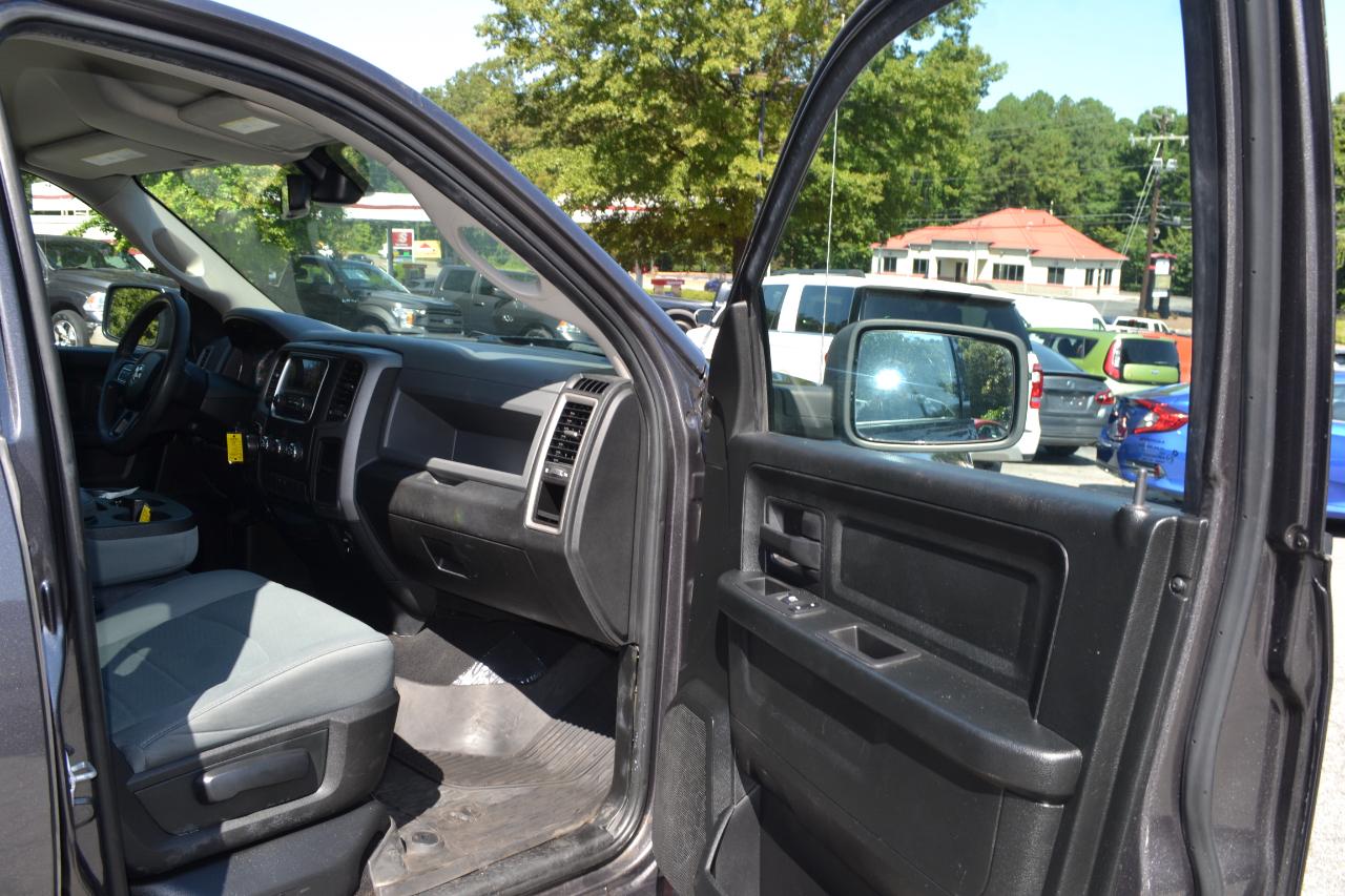 RAM 1500 Tradesman Quad Cab 2WD 2018