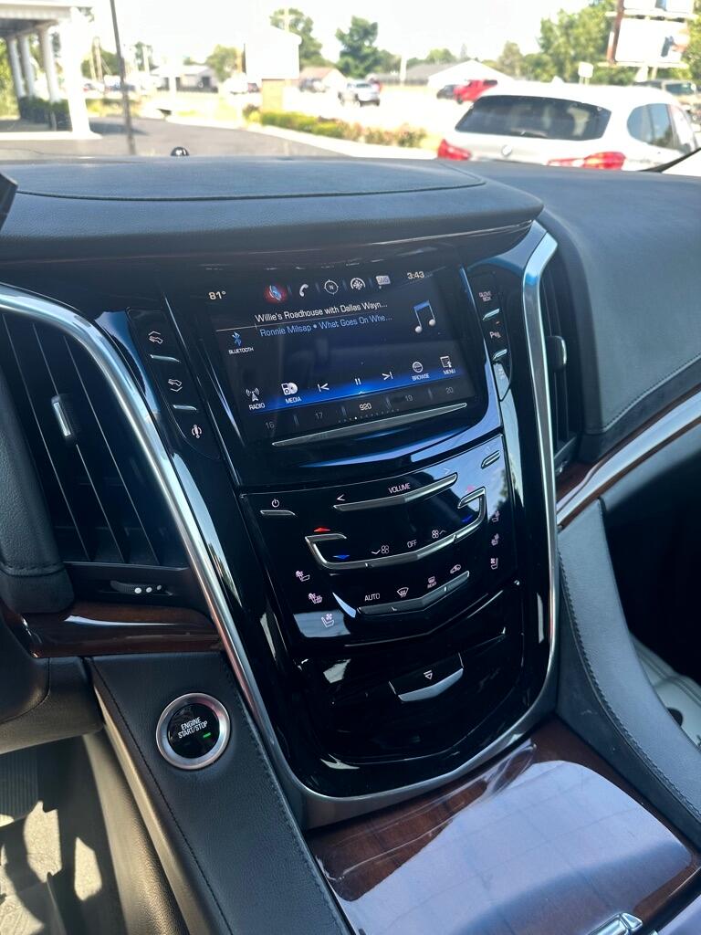 Cadillac Escalade  2016