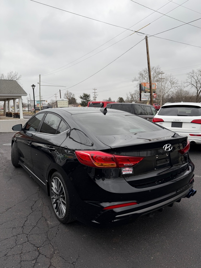 Hyundai Elantra  2018