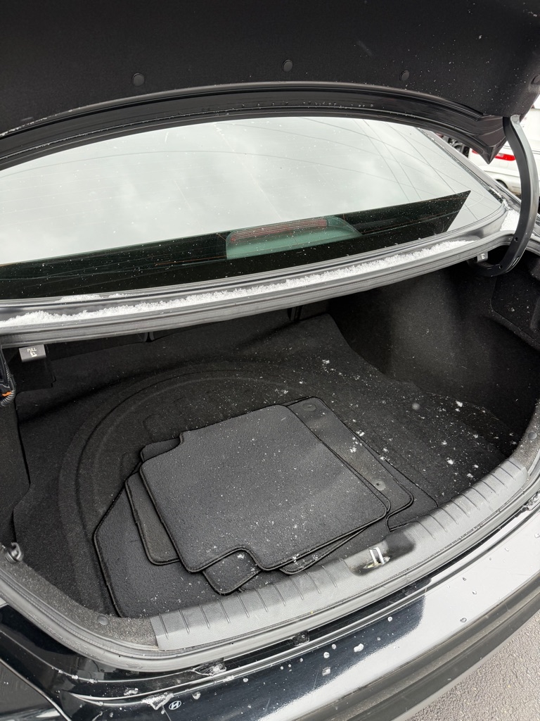 Hyundai Elantra  2018