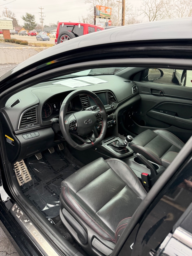 Hyundai Elantra  2018