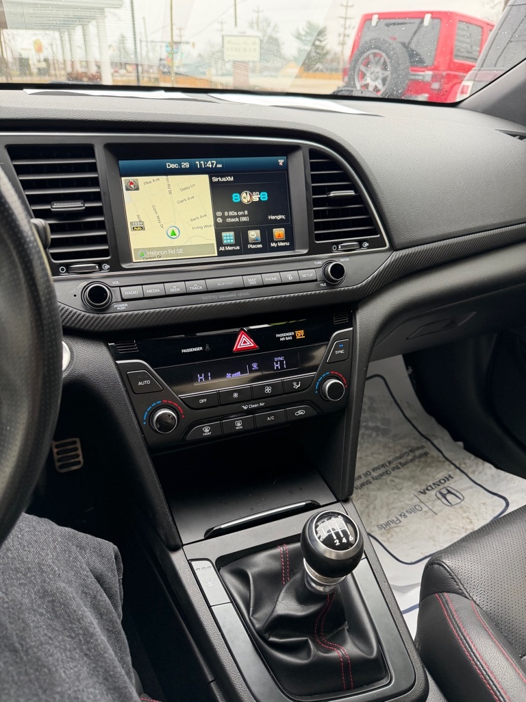 Hyundai Elantra  2018