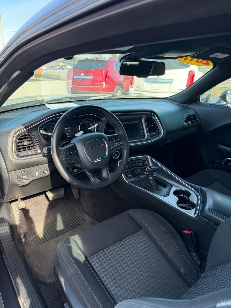 Dodge Challenger  2017