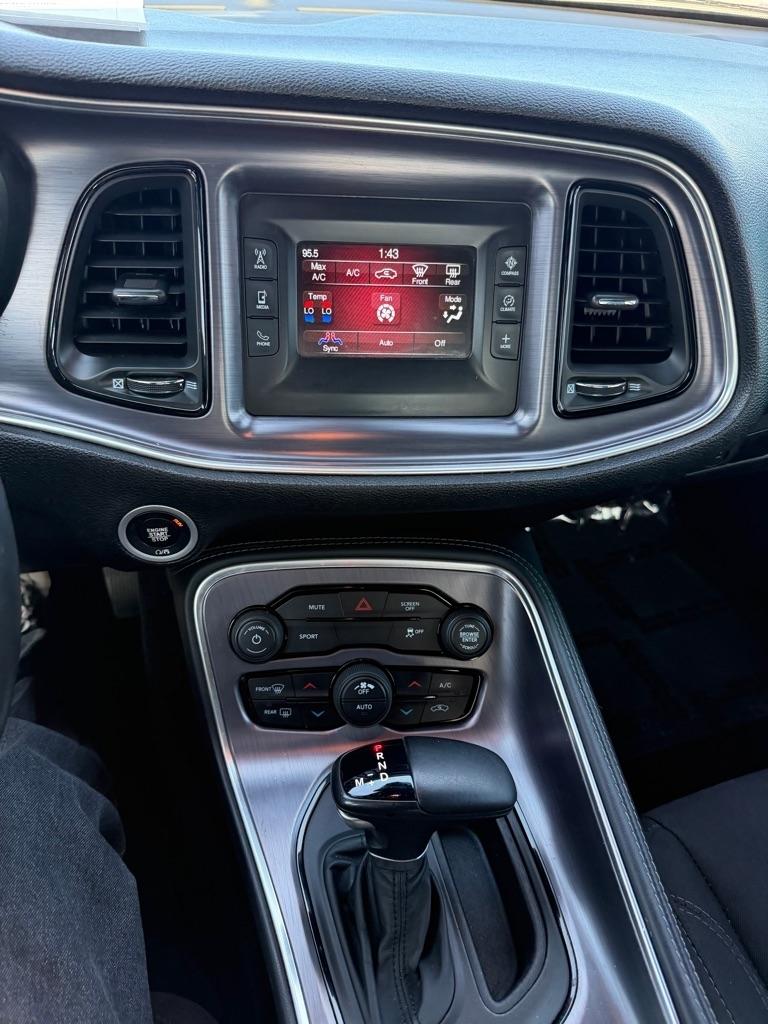 Dodge Challenger  2017