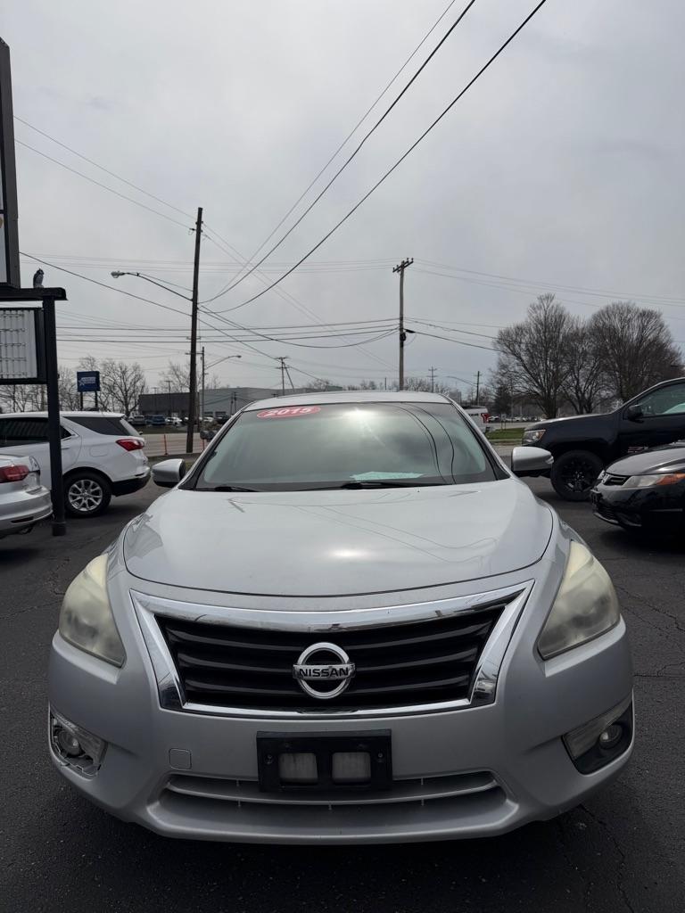 Nissan Altima  2015