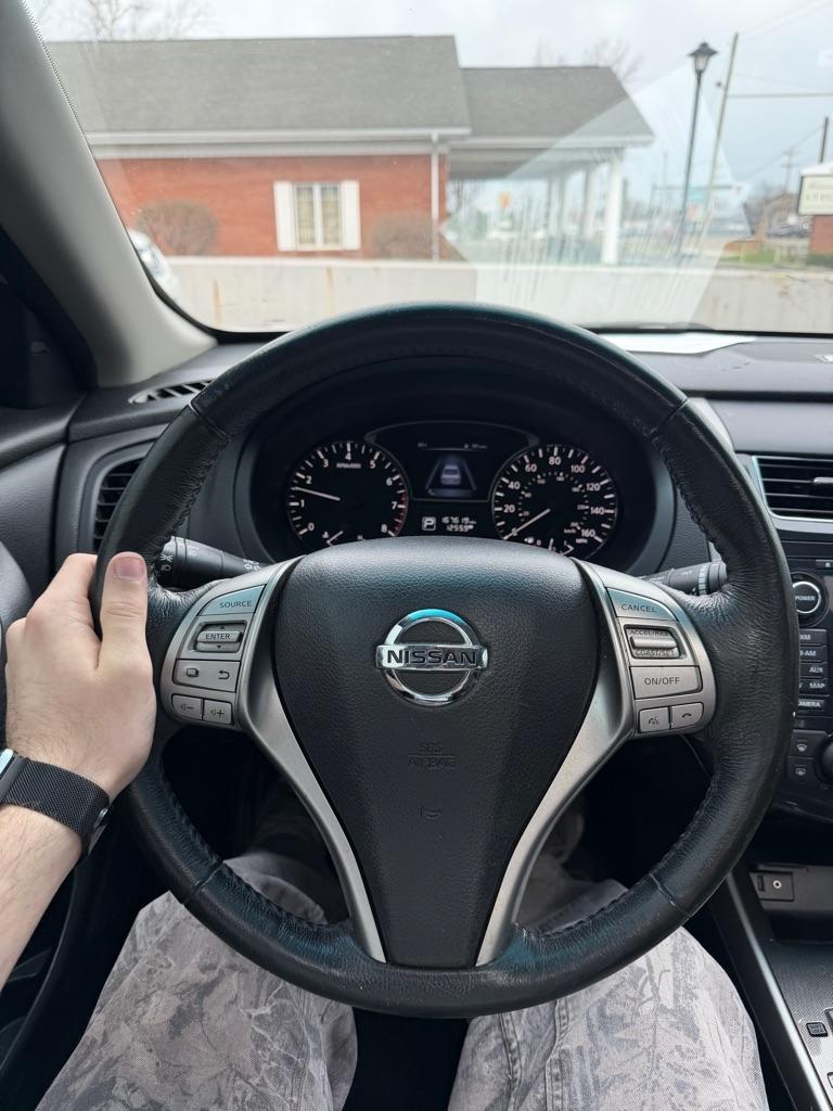 Nissan Altima  2015