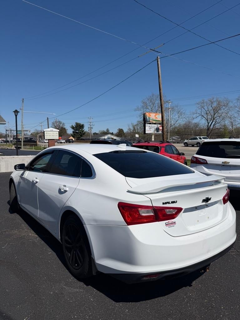 Chevrolet Malibu  2016