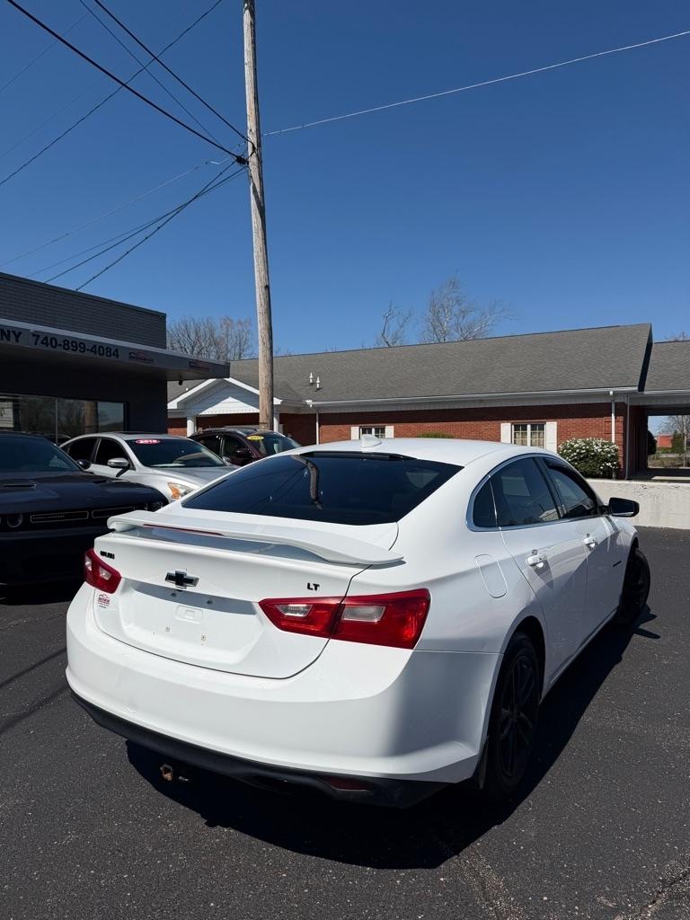 Chevrolet Malibu  2016
