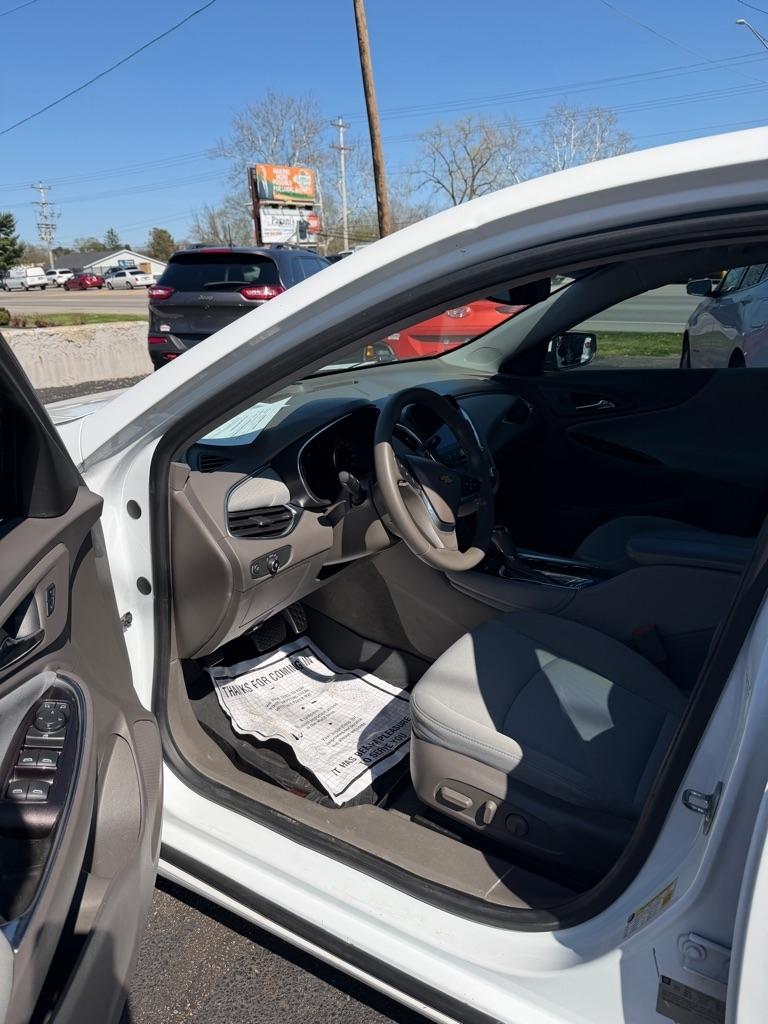 Chevrolet Malibu  2016