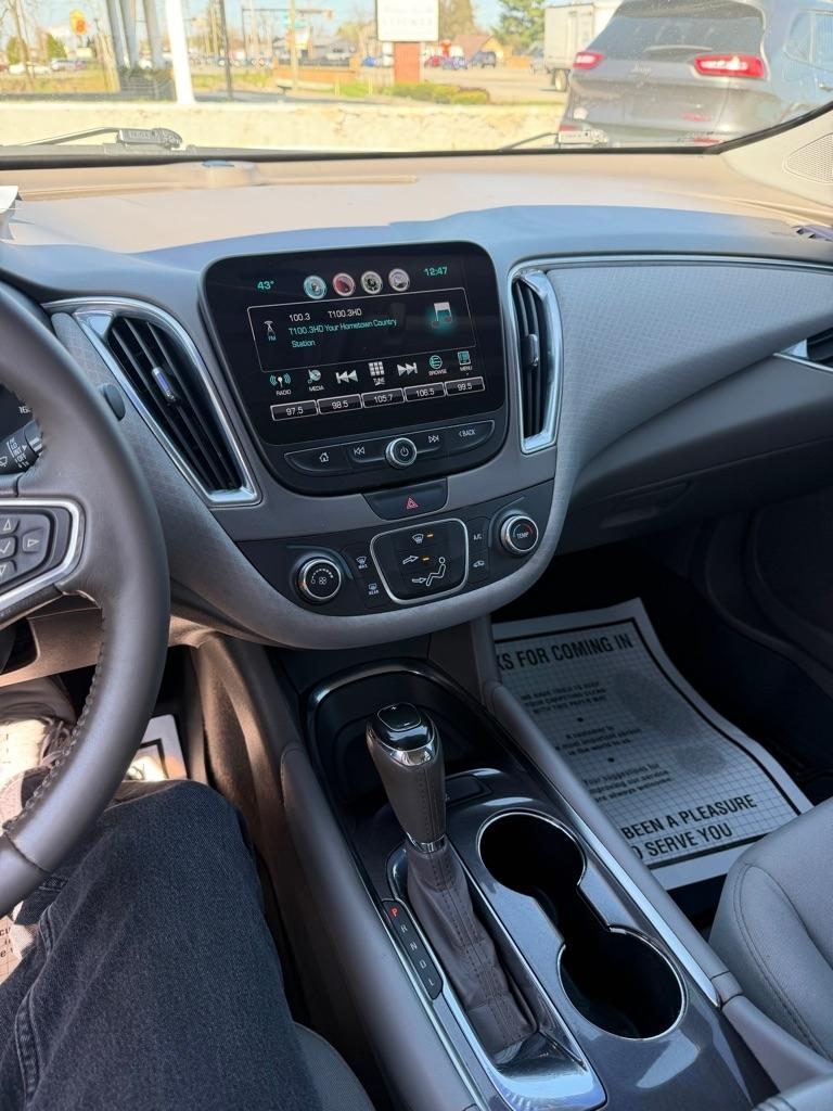 Chevrolet Malibu  2016