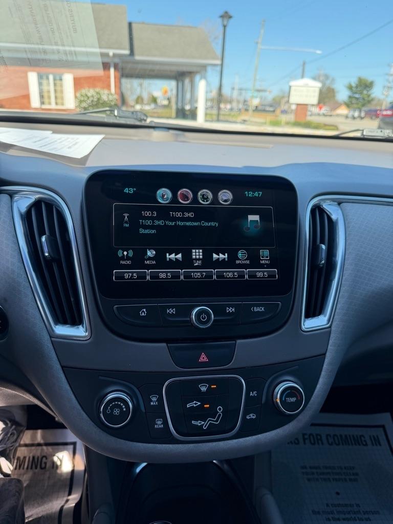 Chevrolet Malibu  2016