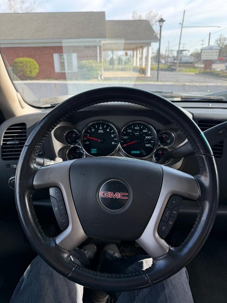 GMC Sierra 1500  2011