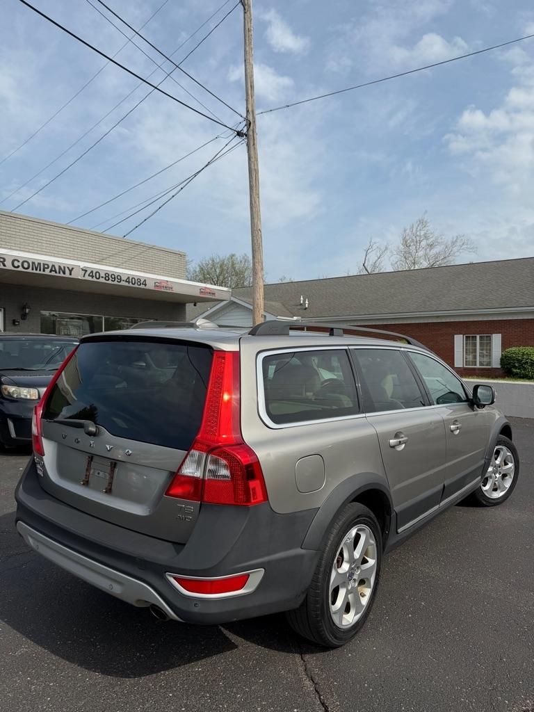 Volvo XC70  2011
