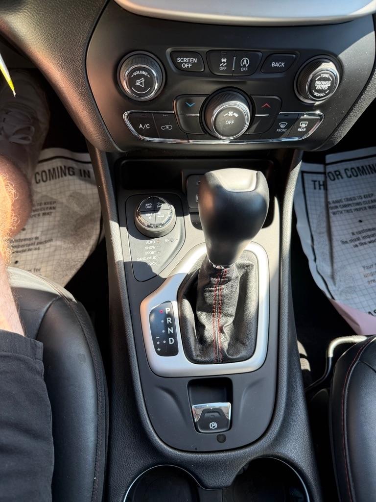 Jeep Cherokee  2015