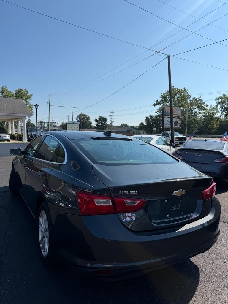 Chevrolet Malibu  2016
