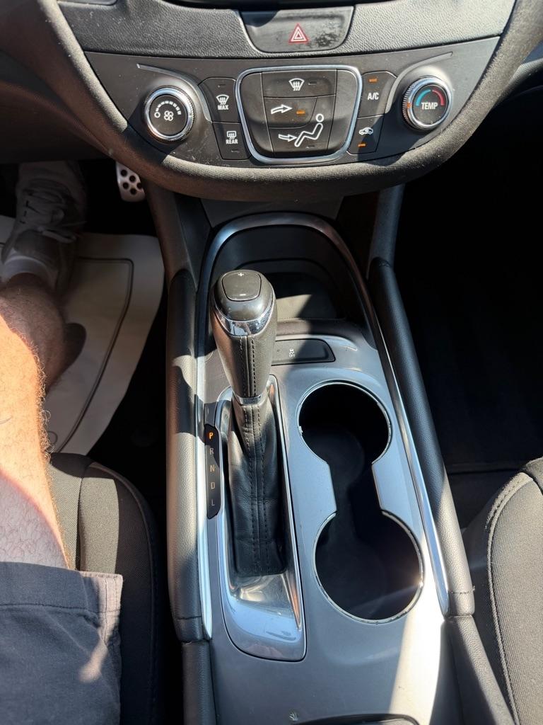 Chevrolet Malibu  2016
