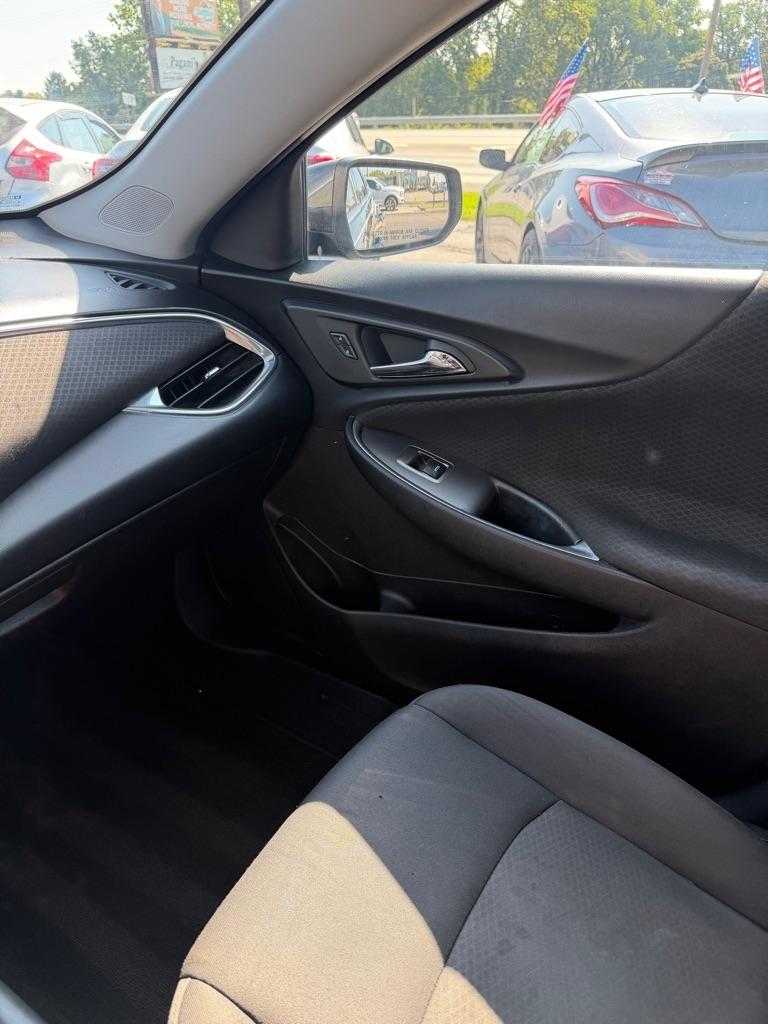Chevrolet Malibu  2016