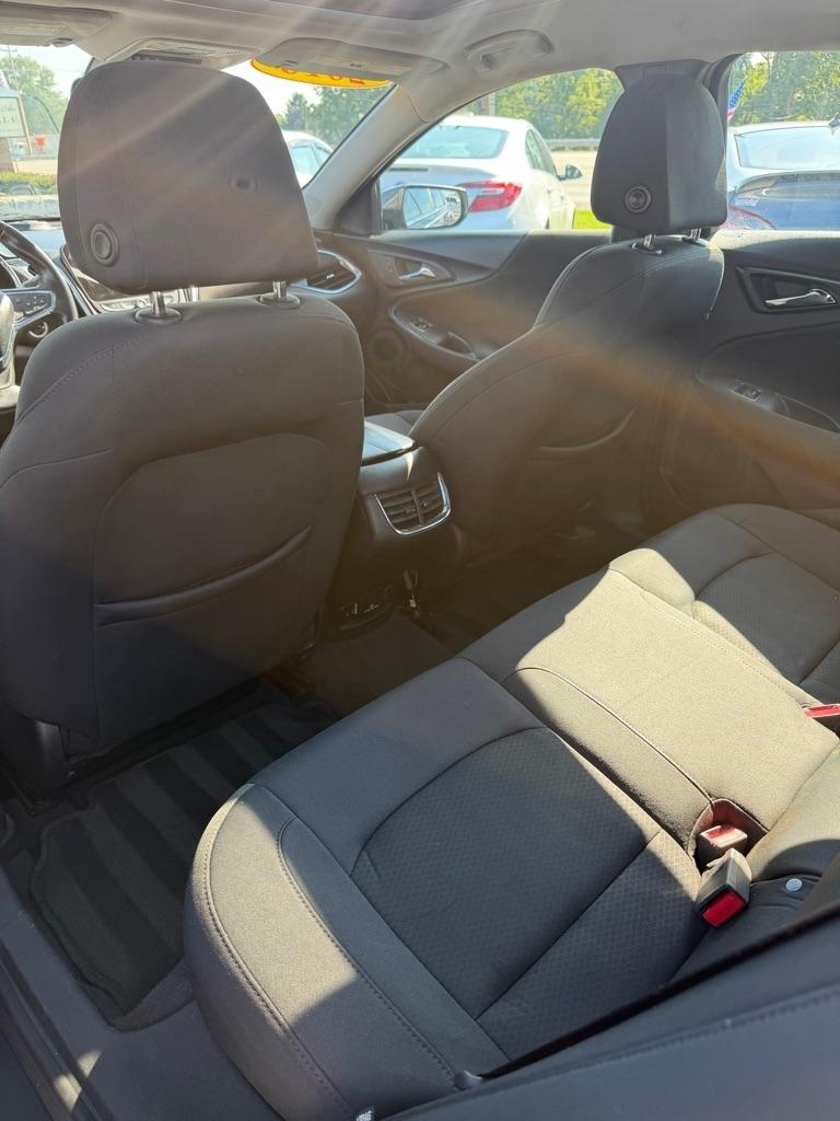 Chevrolet Malibu  2016