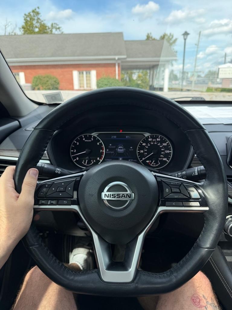 Nissan Altima  2019