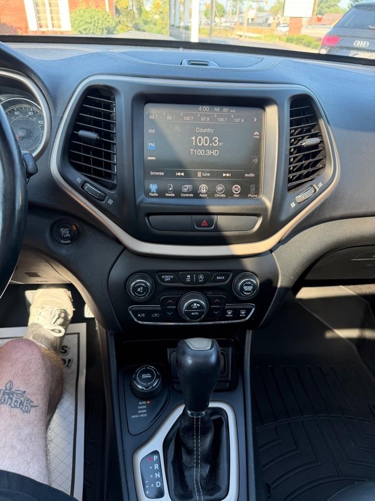 Jeep Cherokee  2015