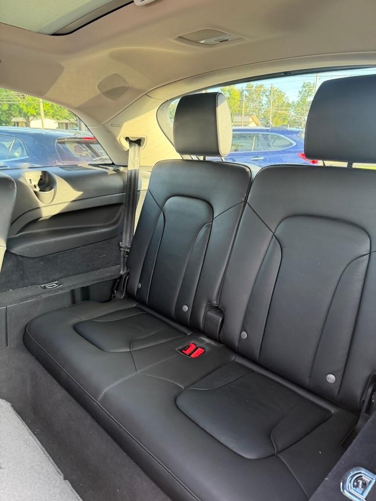 Audi Q7  2015