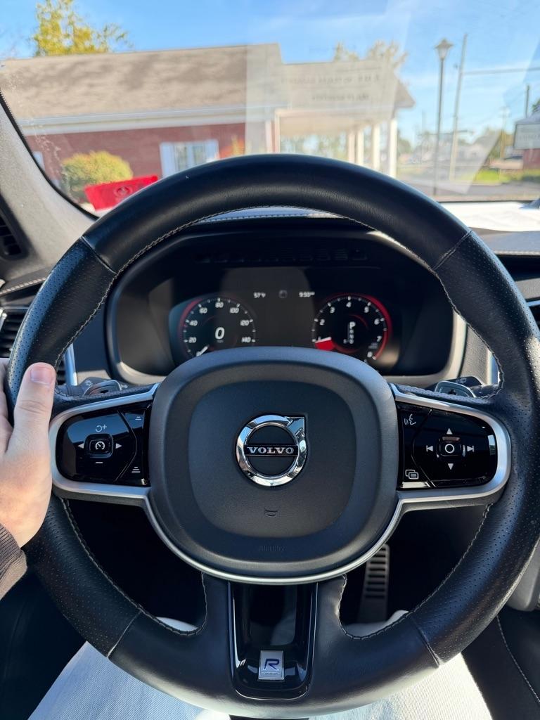 Volvo XC90  2019