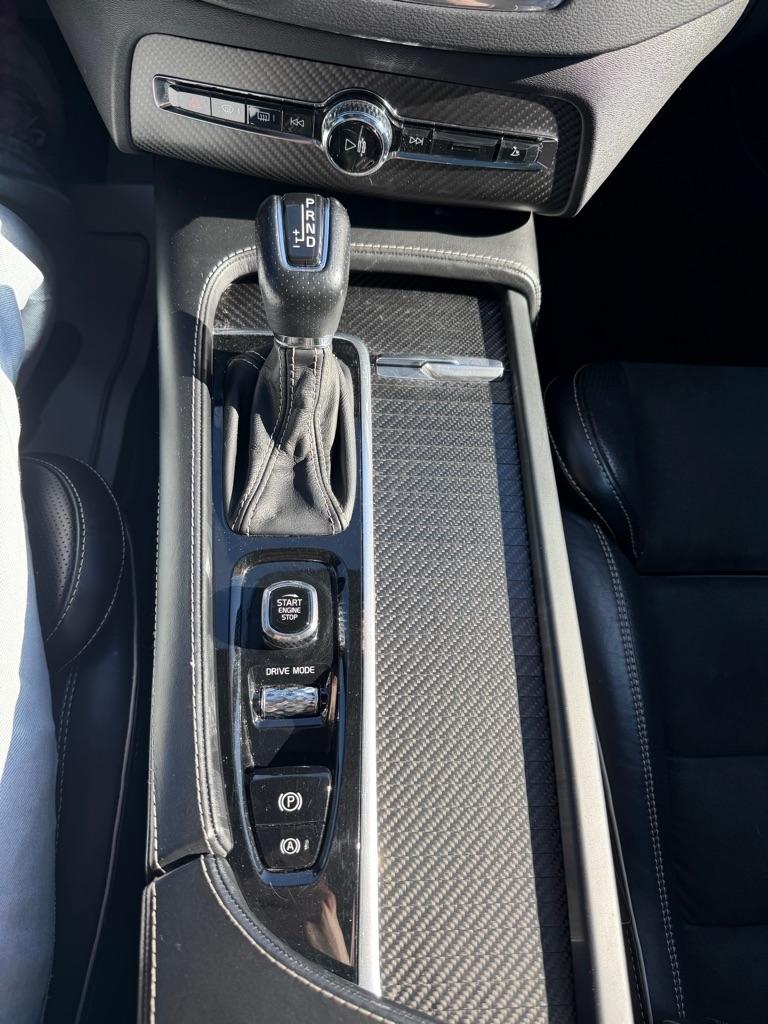 Volvo XC90  2019