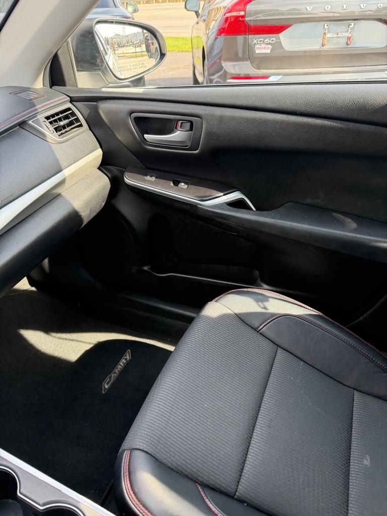 Toyota Camry  2016