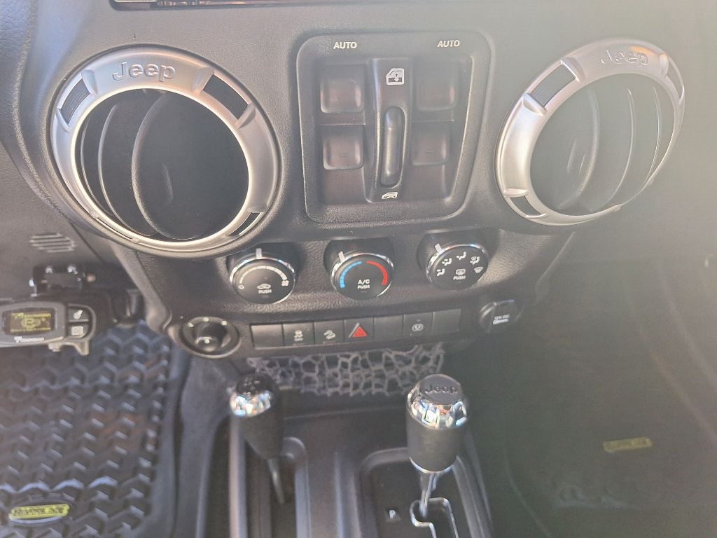 View 16