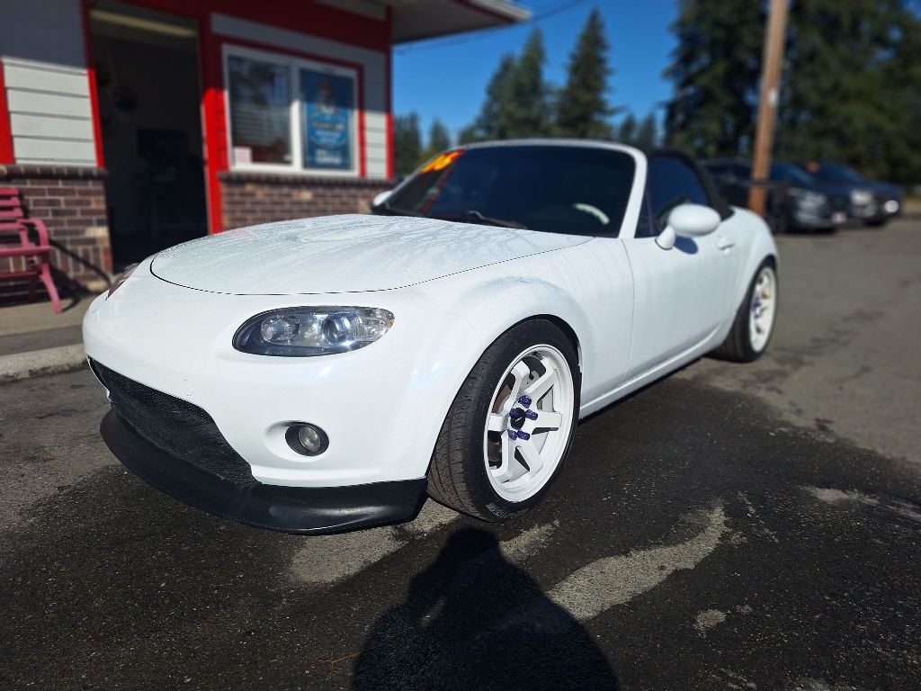 2006 Mazda MX-5 Miata Miata Sport photo 2