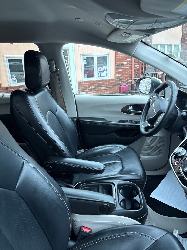 Chrysler Voyager  2020