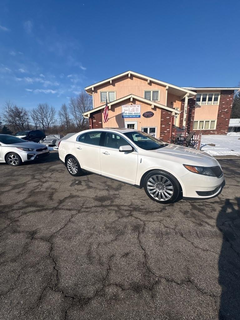 Lincoln MKS  2016