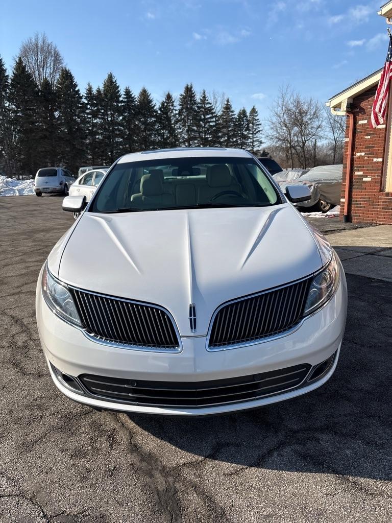 Lincoln MKS  2016
