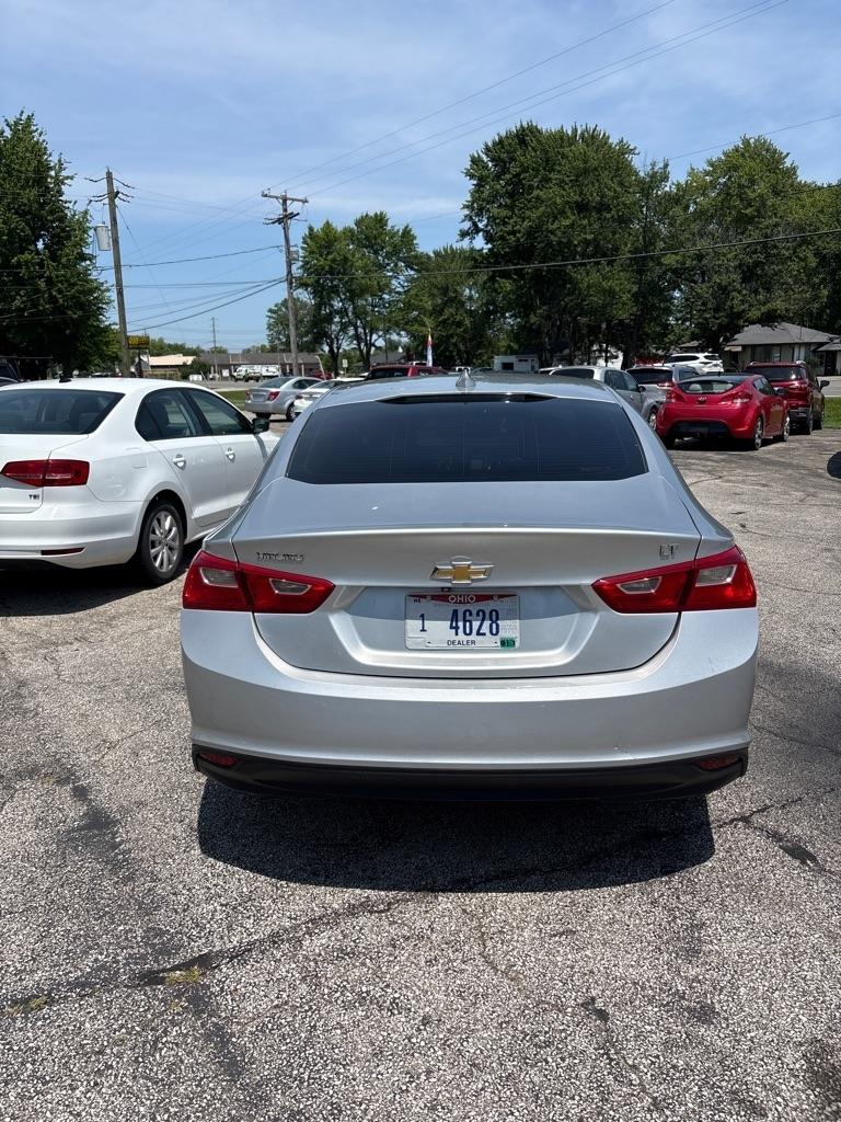 Chevrolet Malibu  2016