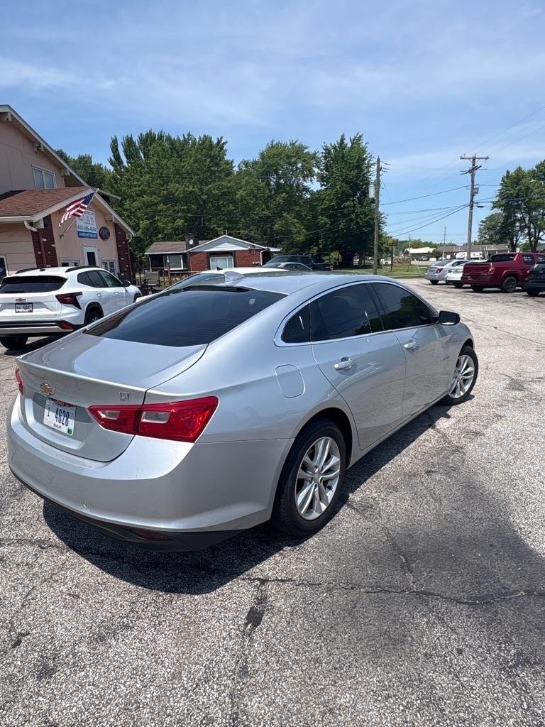 Chevrolet Malibu  2016