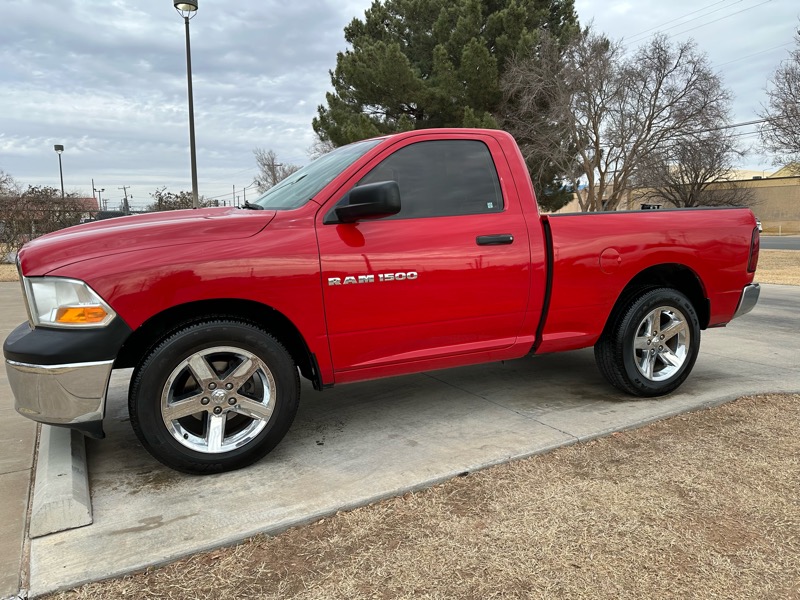 Dodge 1500 ST SWB 2WD 2012