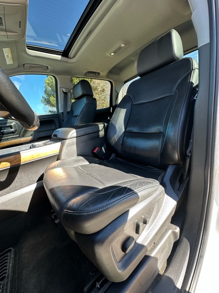 Chevrolet Silverado 1500 LTZ Crew Cab 2WD 2018