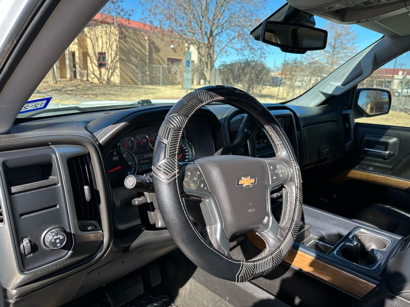 Chevrolet Silverado 1500 LTZ Crew Cab 2WD 2018