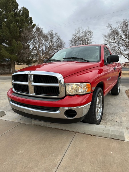 Dodge Ram 1500 2dr Reg Cab 120.5 SLT 2004