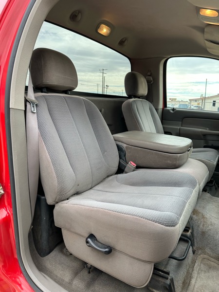 Dodge Ram 1500 2dr Reg Cab 120.5 SLT 2004